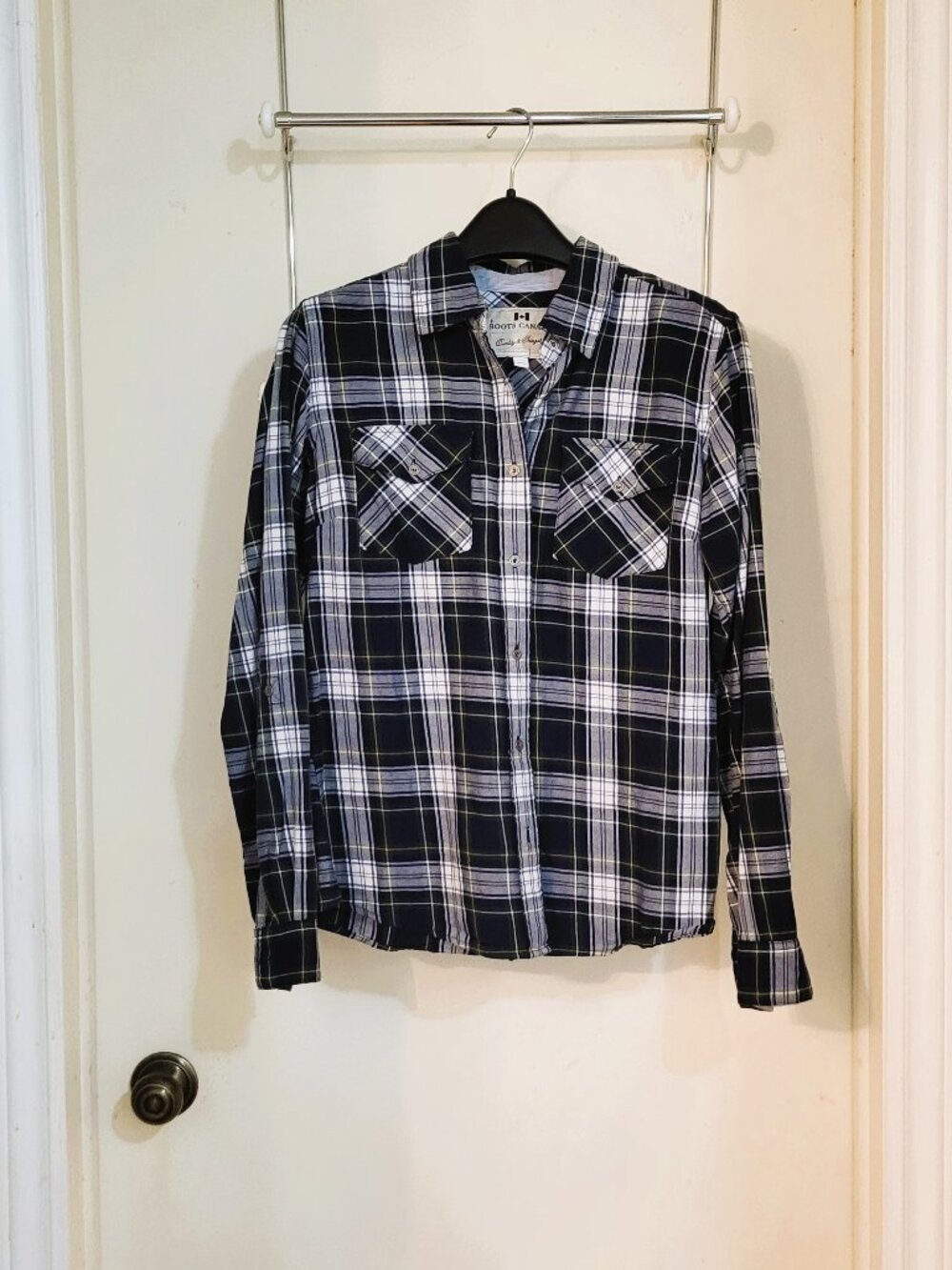 Roots Shirts 100% Cotton Blue And White Button Down Shirt  - Medium